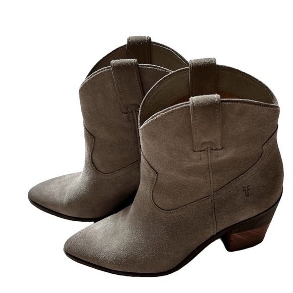 Frye Chevron Short Boots Sz 8.5 Ladies - Picture 3 of 7